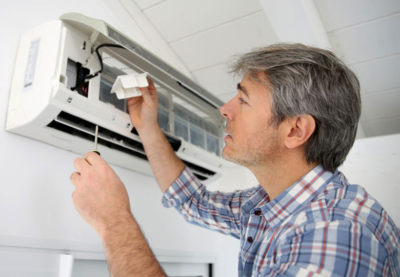Air conditioning maintaince service low cost and fast service.