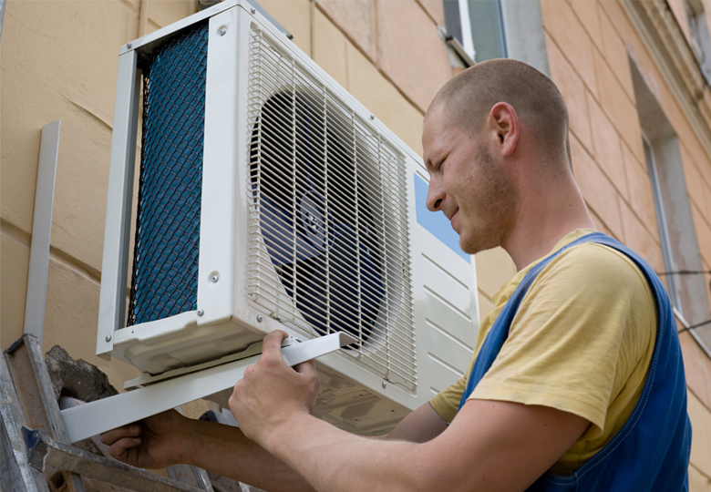 Air conditioning maintaince service low cost and fast service.